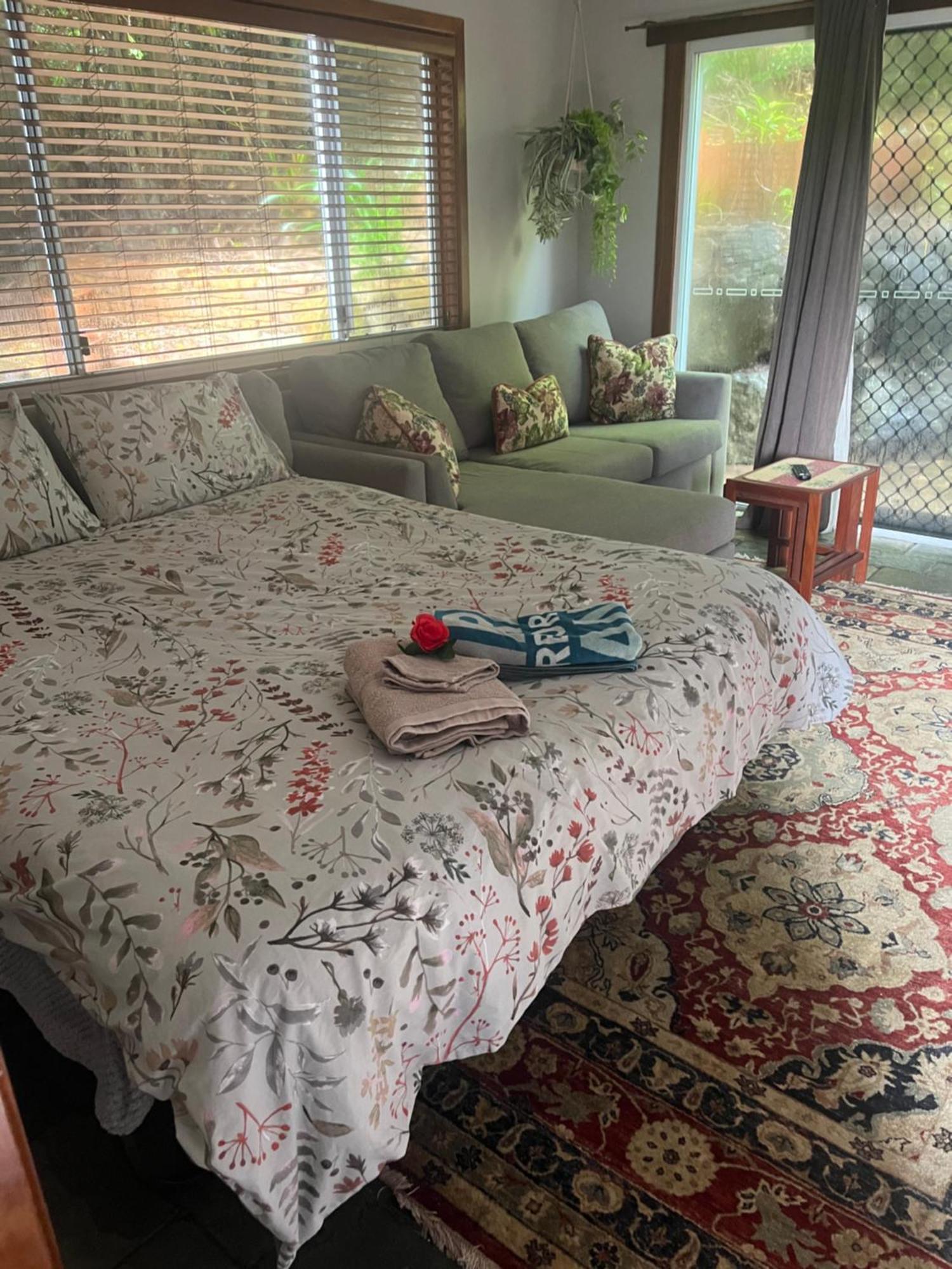 Whitsundays Bnb Retreat Airlie Beach Exteriör bild